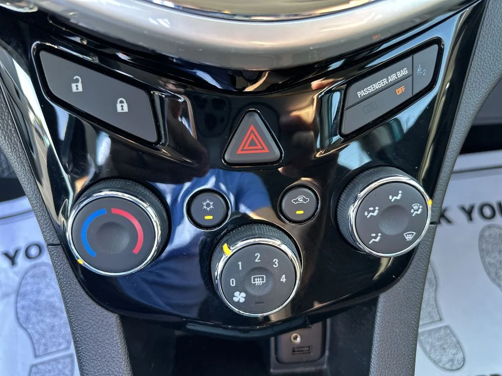 Used 2020 Blue Chevrolet LT image 24