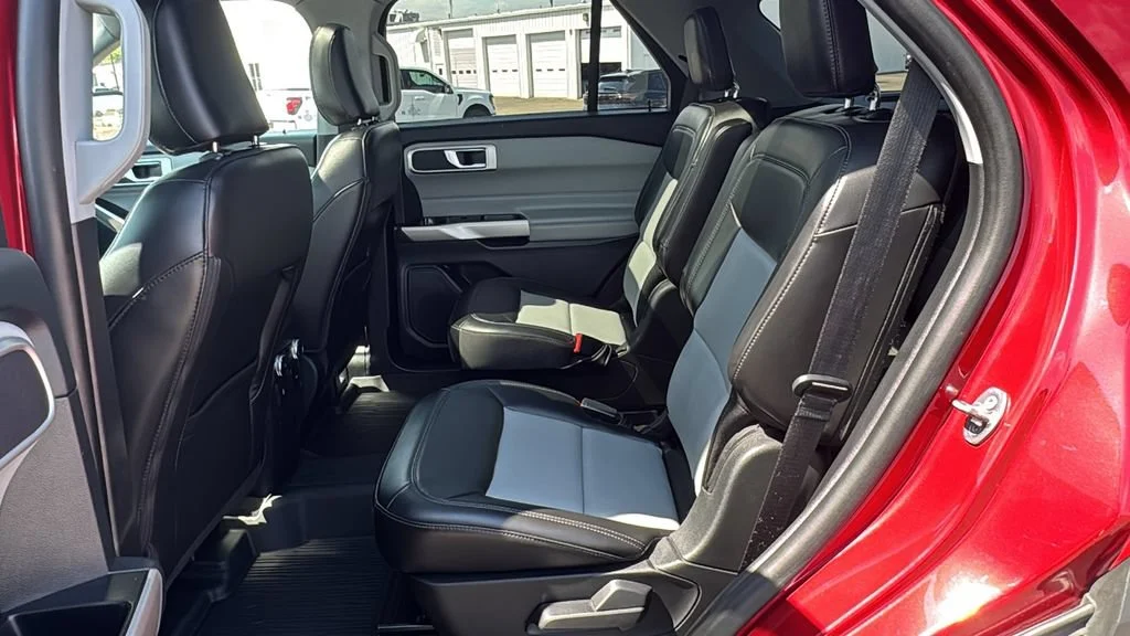 Used 2022 Red Ford XLT image 14