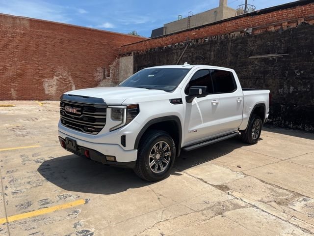 Used 2024 White GMC AT4 image 1