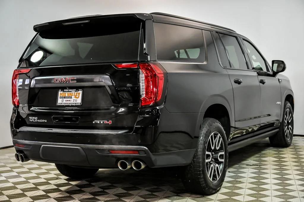 2022 GMC Yukon XL AT4 - Photo 8