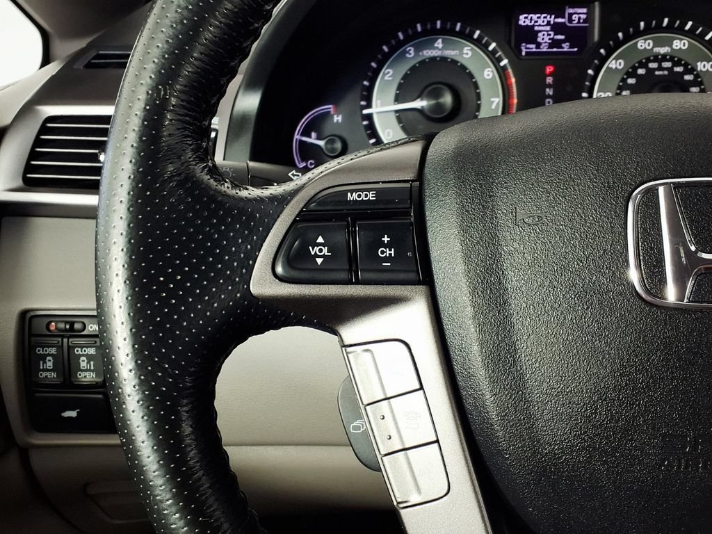 Used 2015 Gray Honda EX-L image 21
