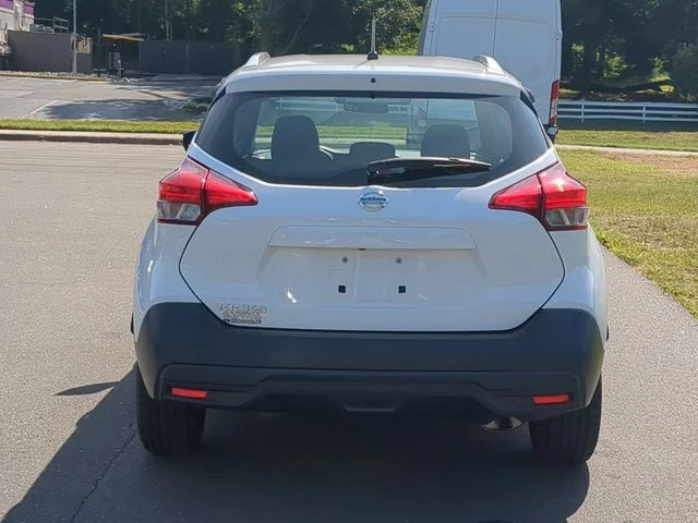 Used 2019 White Nissan S image 12