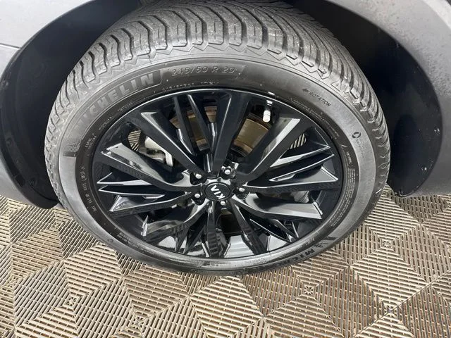 Used 2020 Green Kia SX image 30