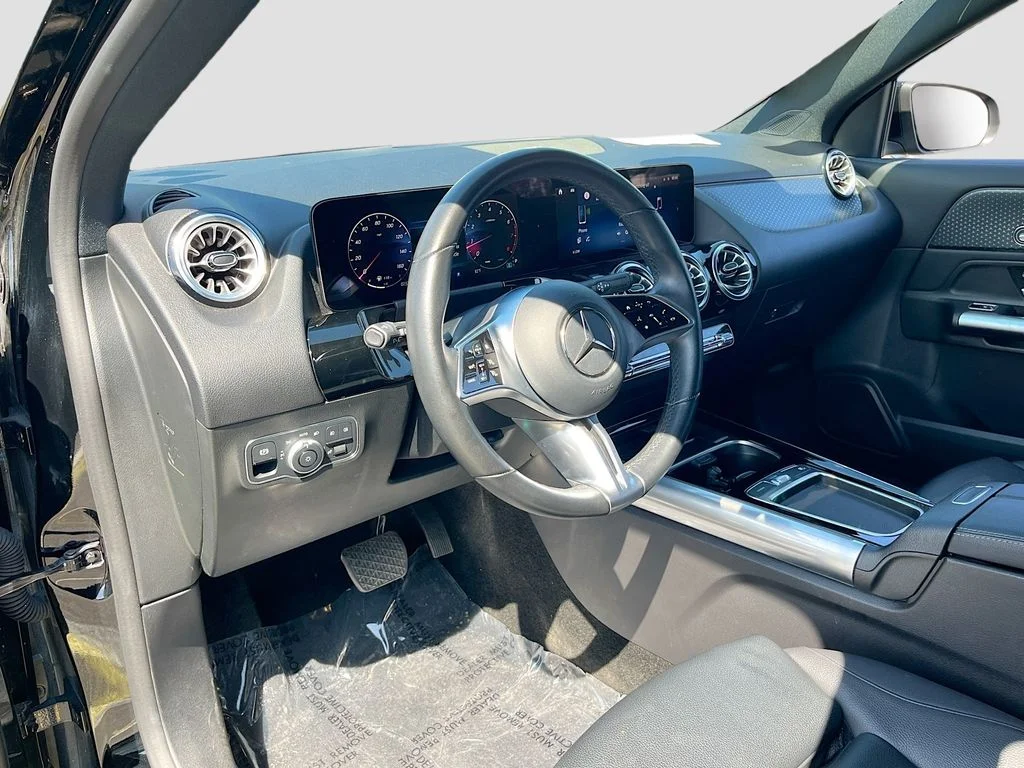 2025 Mercedes-Benz GLA GLA250 - Photo 9