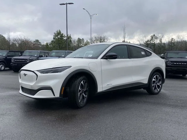 New 2026 White Ford Select image 7