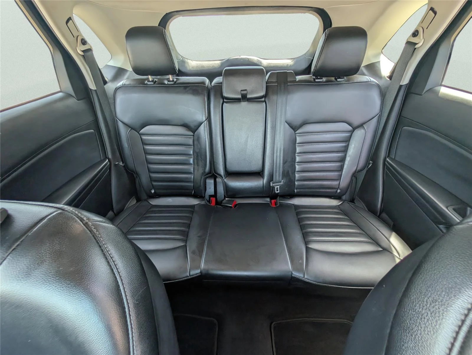 Used 2024 Agate Black Ford SEL image 30