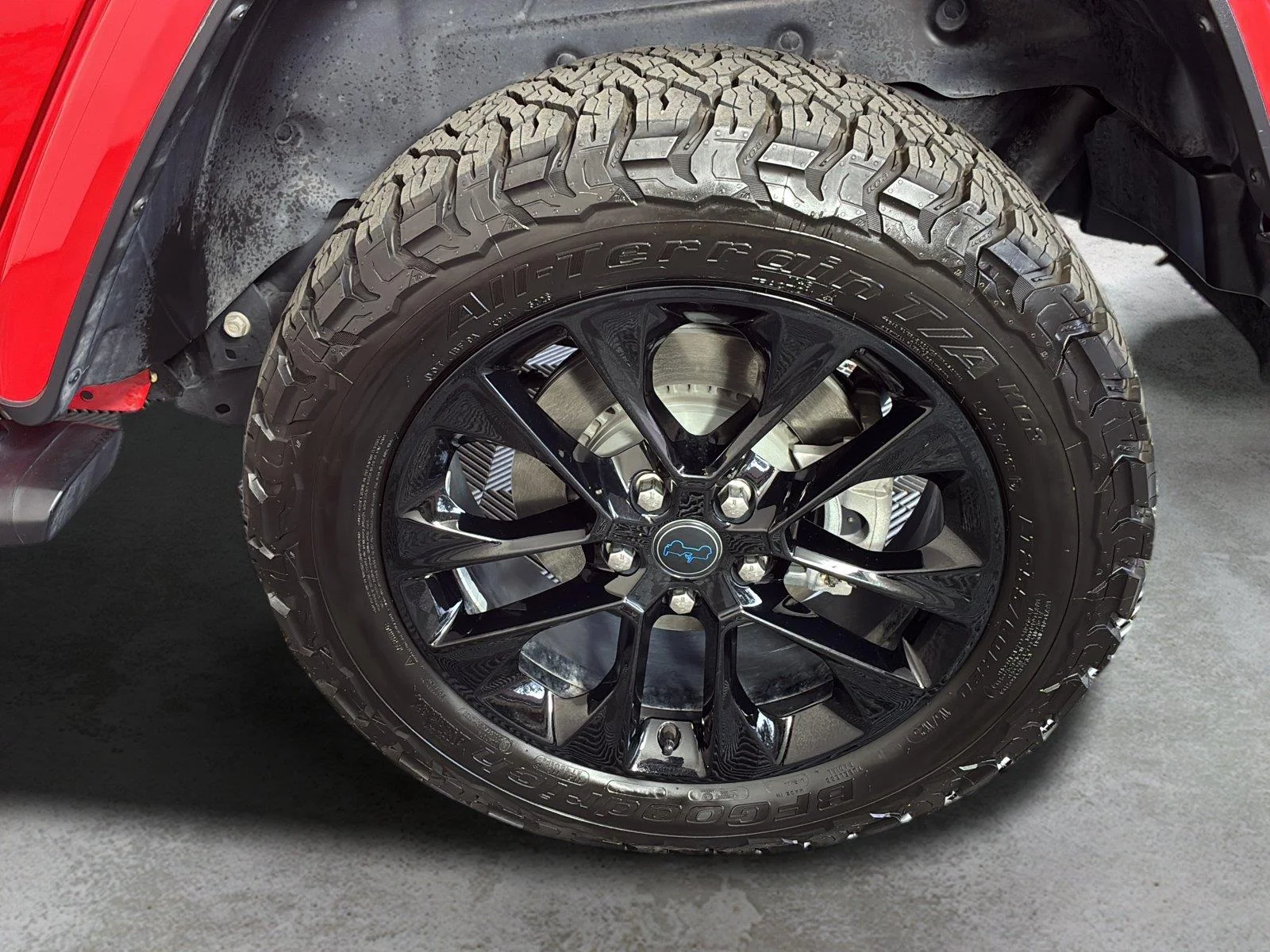 Used 2024 Firecracker Red Clearcoat Jeep Sahara image 9