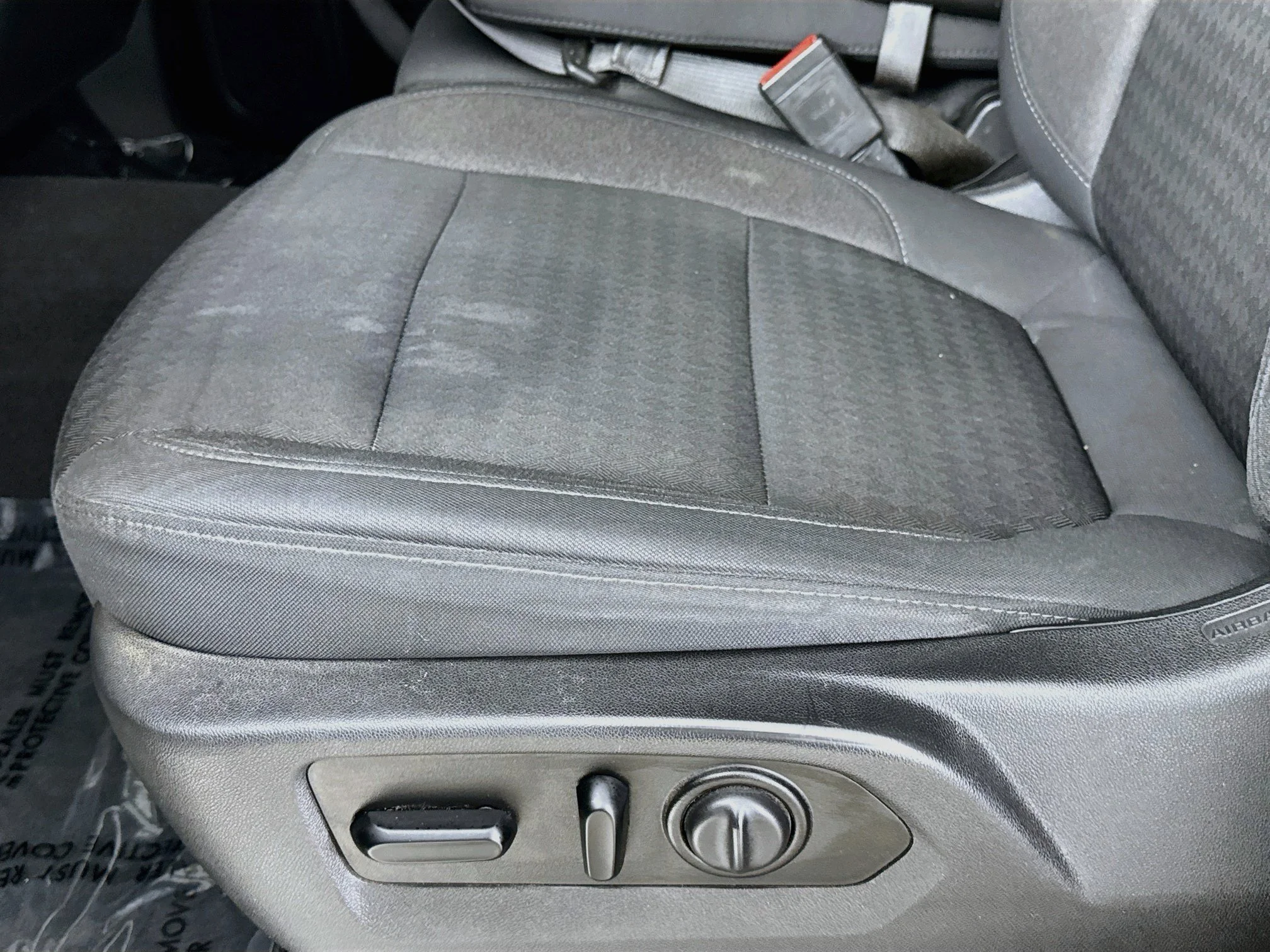 Used 2020 BLACK Chevrolet LT image 34