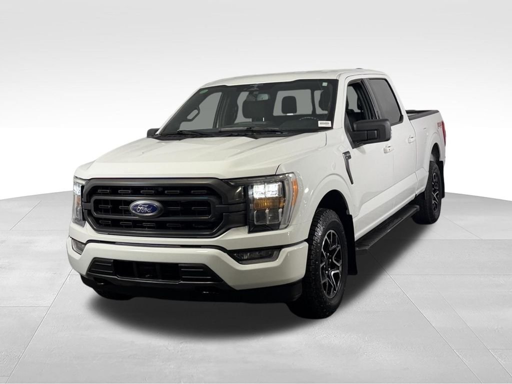 Used 2023 Oxford White Ford XLT image 10