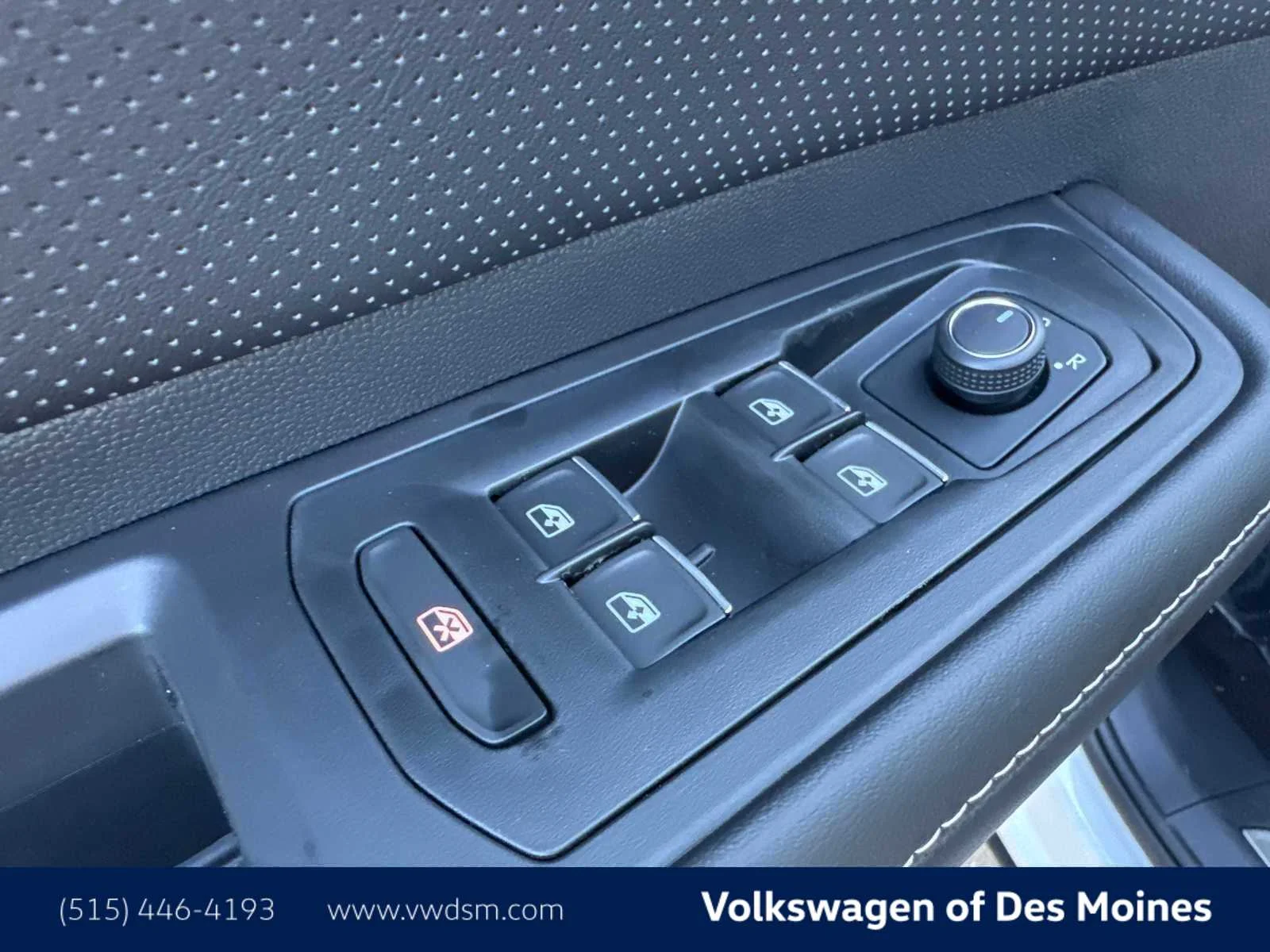2026 Volkswagen Atlas Cross Sport SE w/Tech - Photo 24