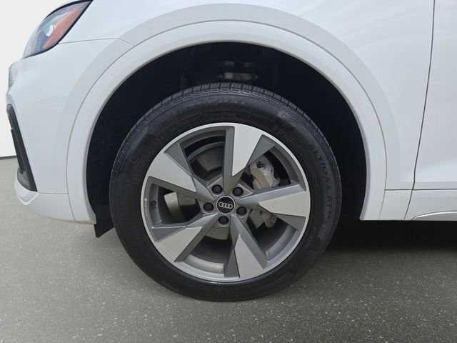 Used 2022 White Audi 40 Premium Plus image 36