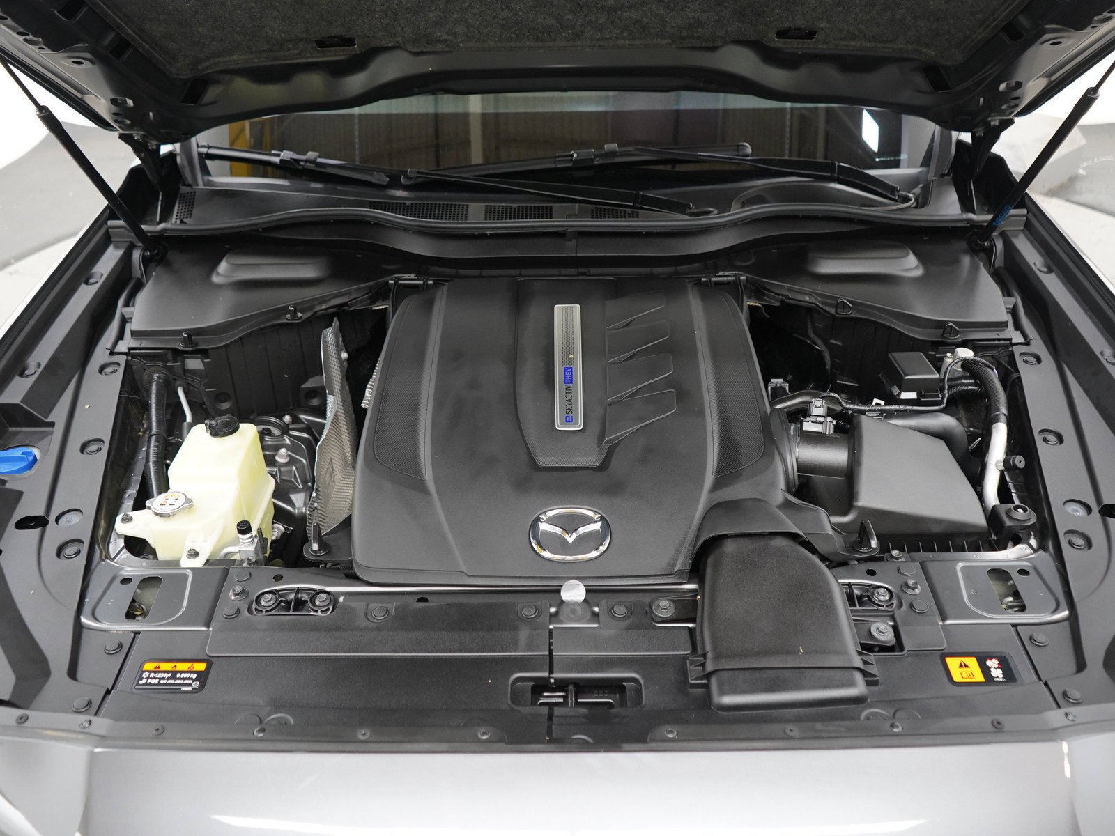 Used 2024  Mazda Preferred image 32