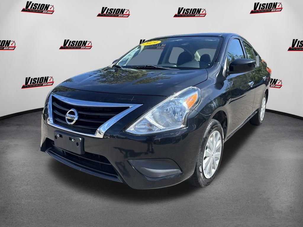 Used 2019 Black Nissan 1.6 SV image 1