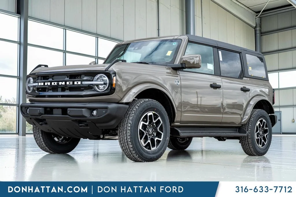 2026 Ford Bronco Base 4x4's photo
