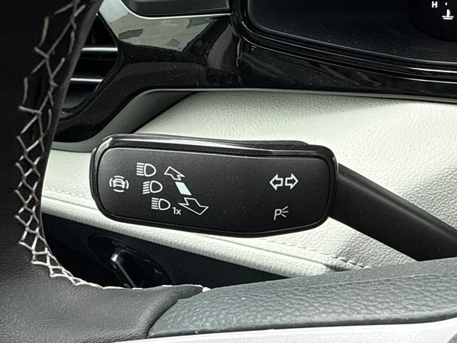 New 2026 Deep Black Pearl Volkswagen 1.5T S image 42