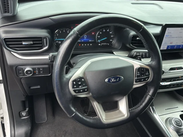 Used 2021 White Ford XLT image 18