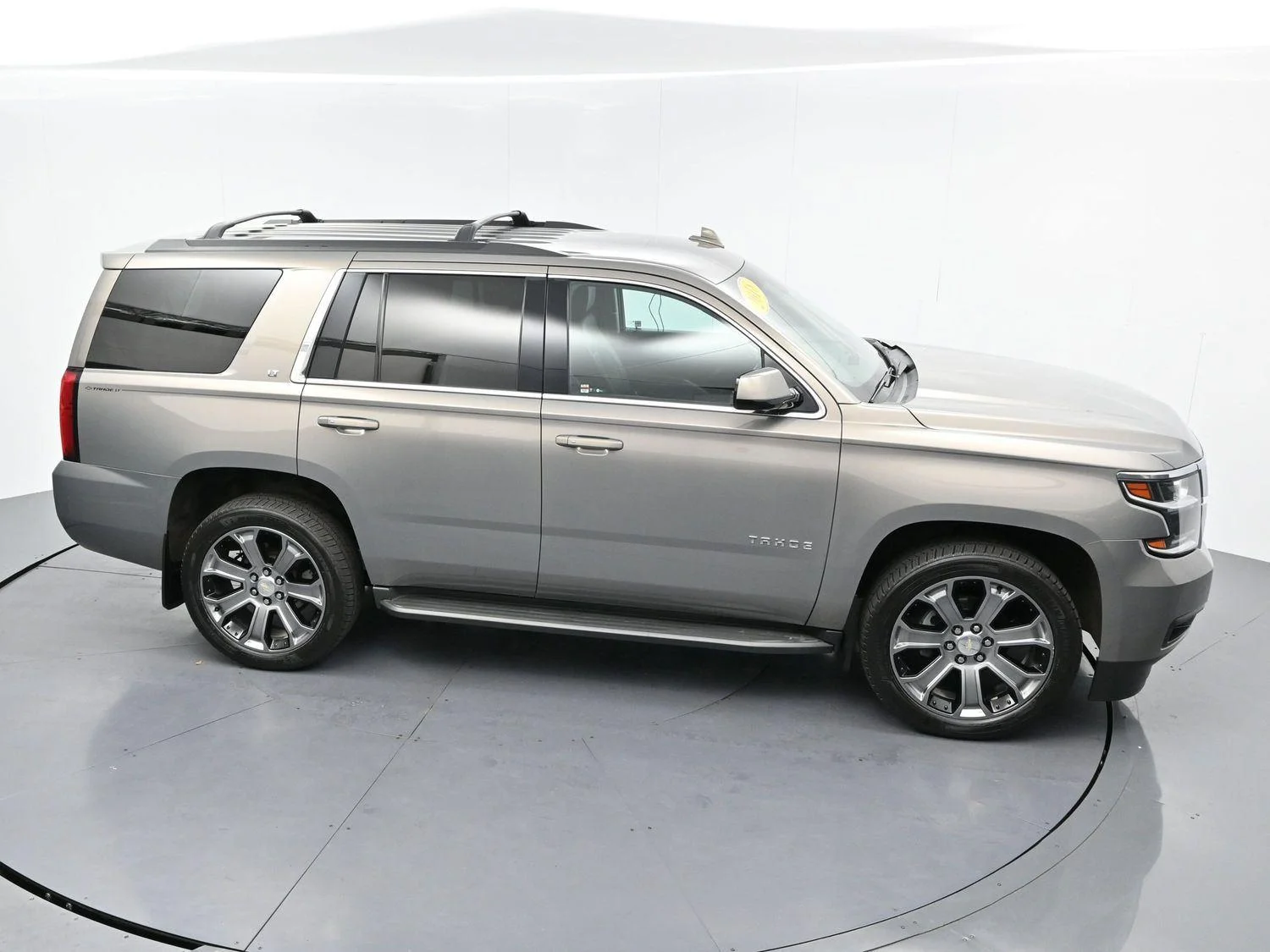 Used 2018 PEPPERDUST METALLIC Chevrolet LT image 46