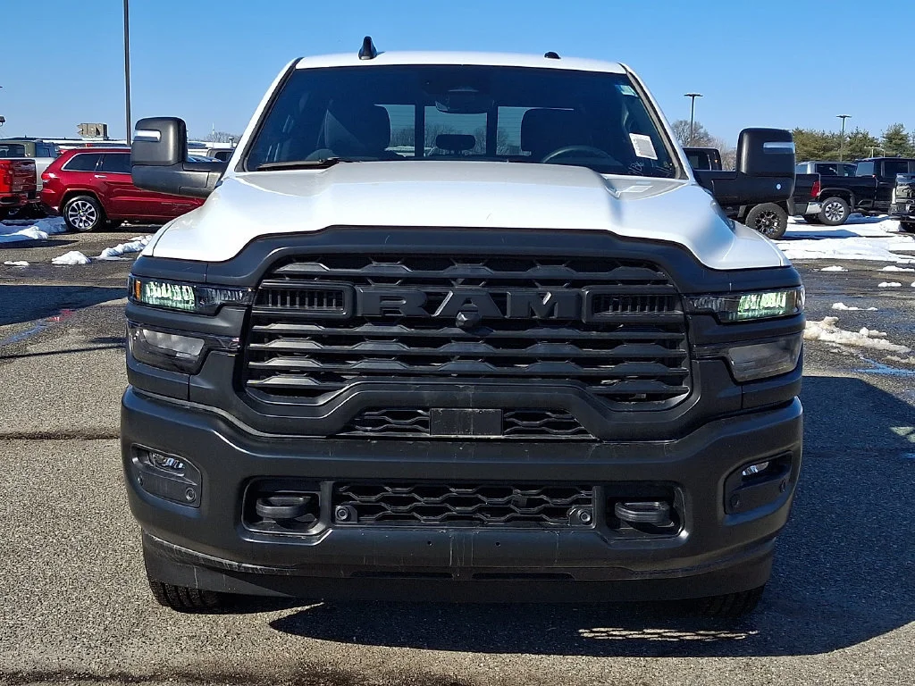 New 2026 Bright White Clear-Coat Exterior Paint RAM Tradesman image 2