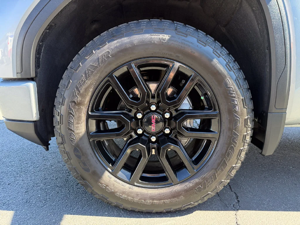 Used 2026 Sterling Metallic GMC Elevation image 14