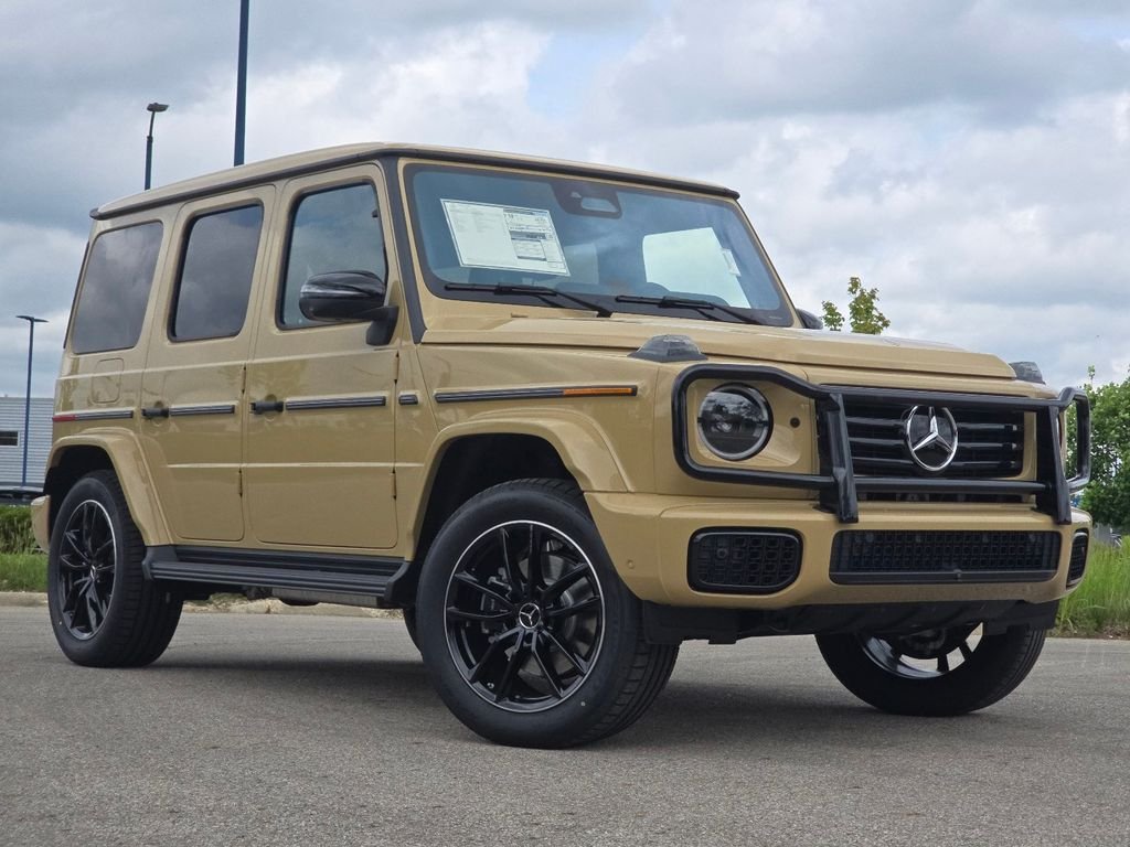 New 2026 MANUFAKTUR Desert Sand non-metallic Mercedes-Benz G 550 image 2
