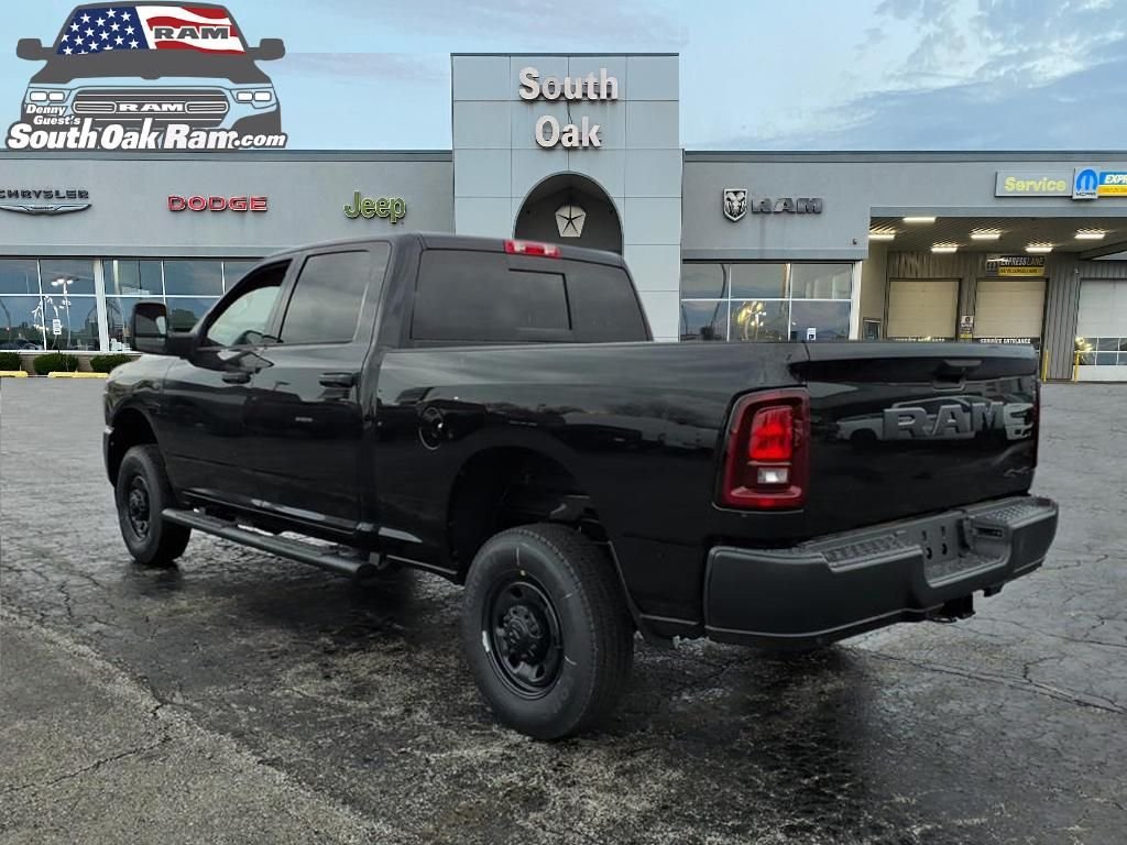 New 2026 Diamond Black Crystal Pearl-Coat Exterior Paint RAM Tradesman image 4