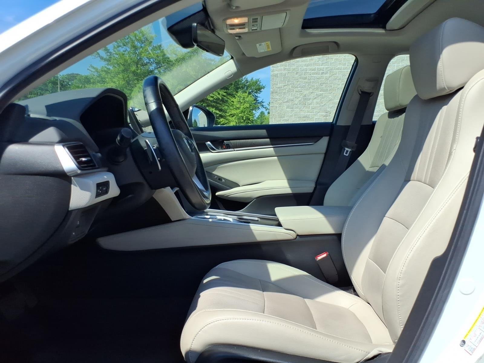 Used 2021 Platinum White Pearl Honda Touring image 11