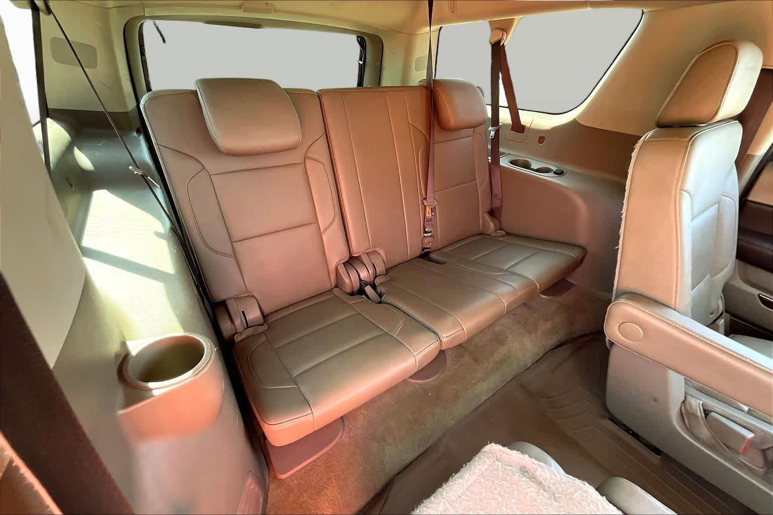 Used 2018 Iridescent Pearl Tricoat Chevrolet LT image 19