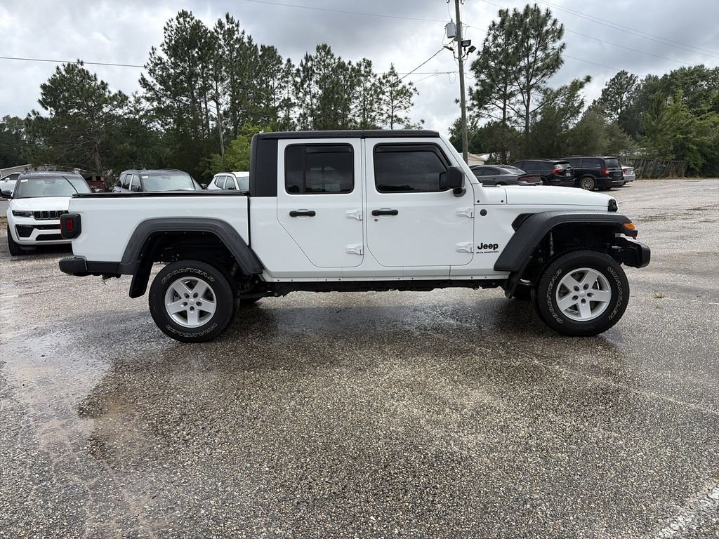 Used 2024 White Jeep Sport image 7