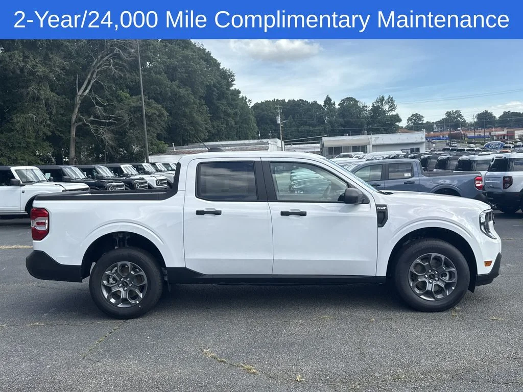 New 2026 Oxford White Ford XLT image 8
