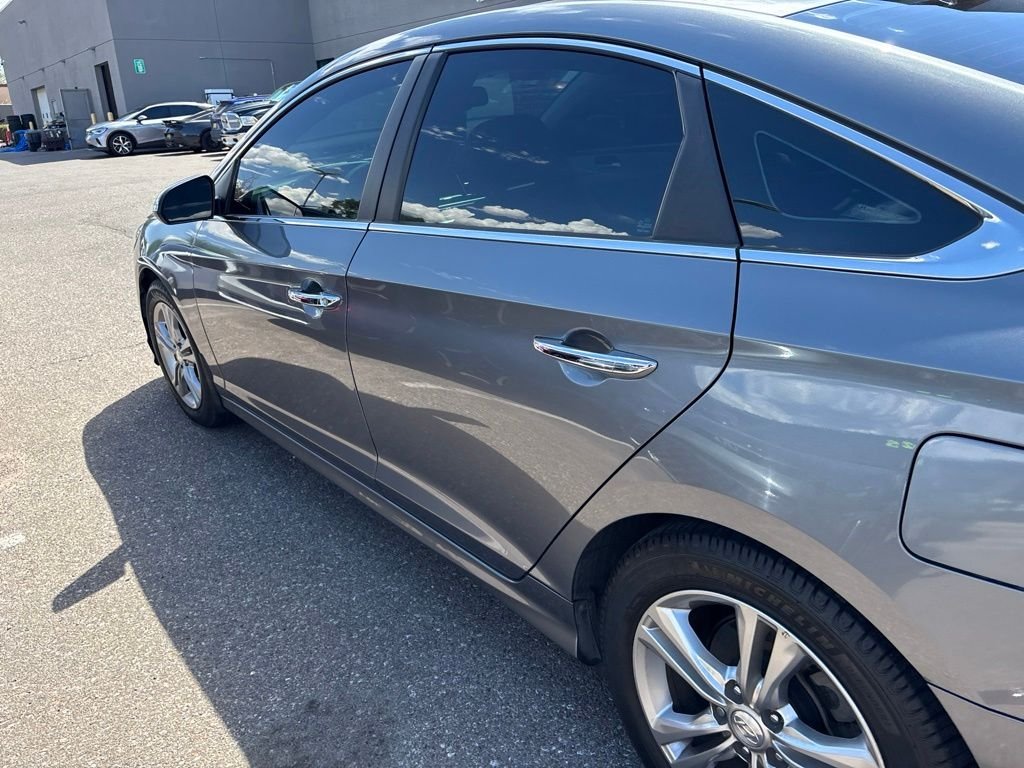 Used 2018 Gray Hyundai SEL image 18