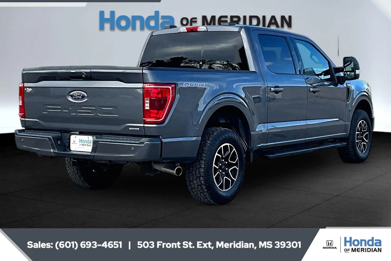 Used 2023 Carbonized Gray Ford XLT image 11