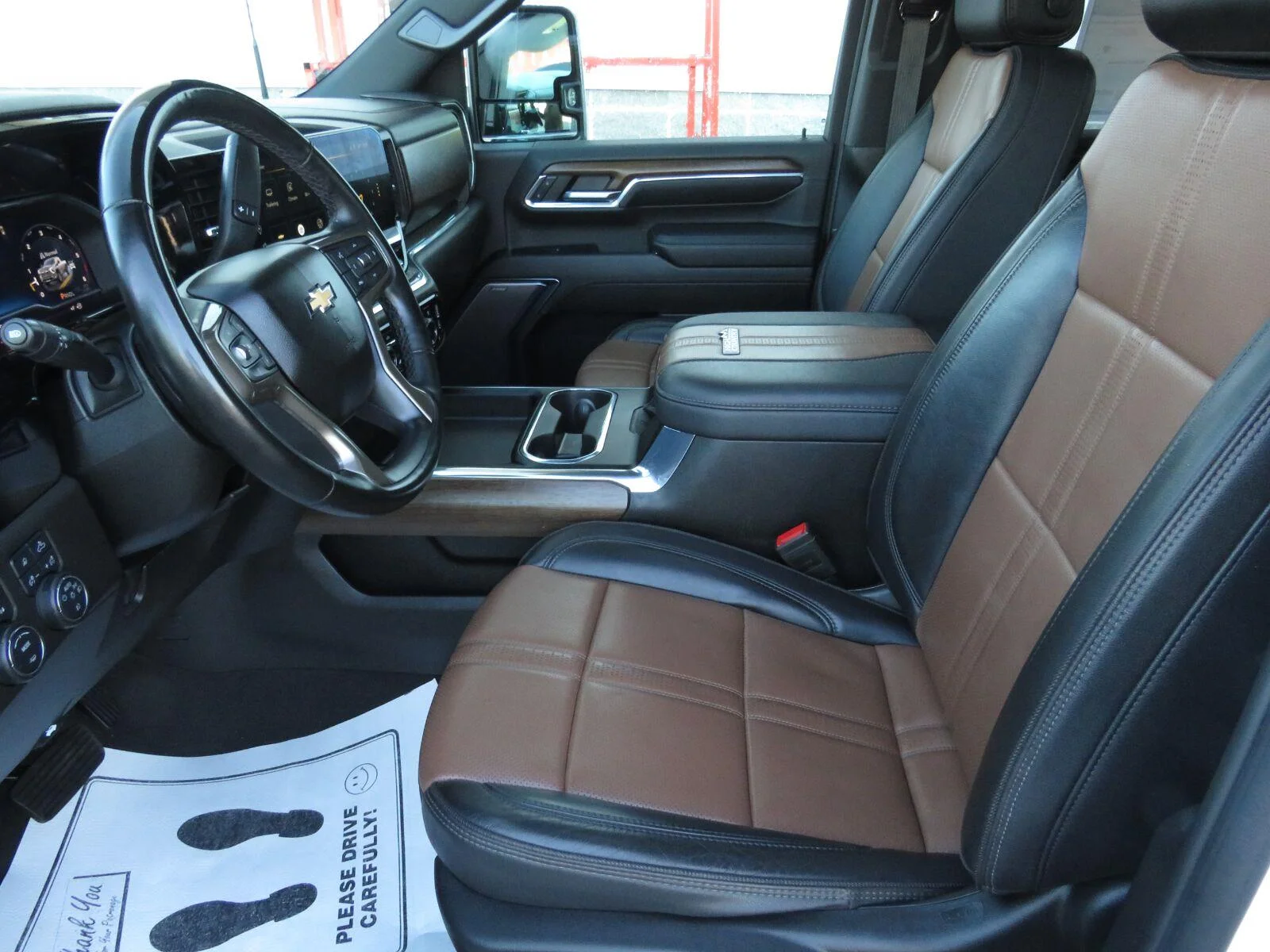 Used 2024 Summit White Chevrolet High Country image 24