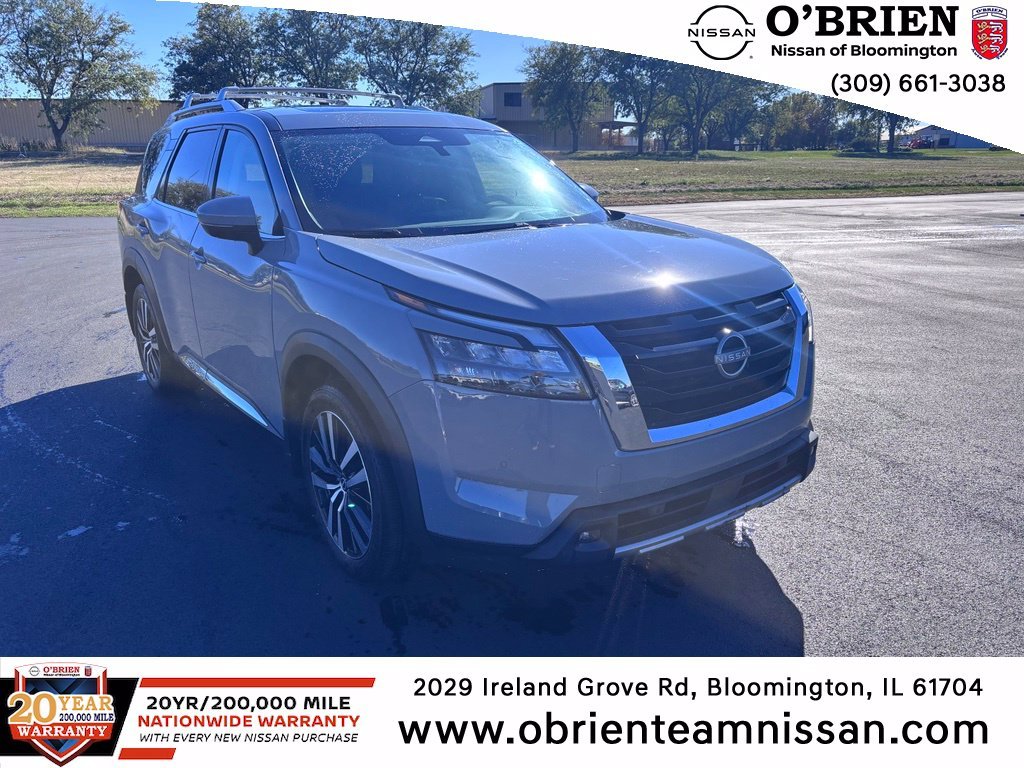 Used 2025 Boulder Gray Nissan Platinum image 1