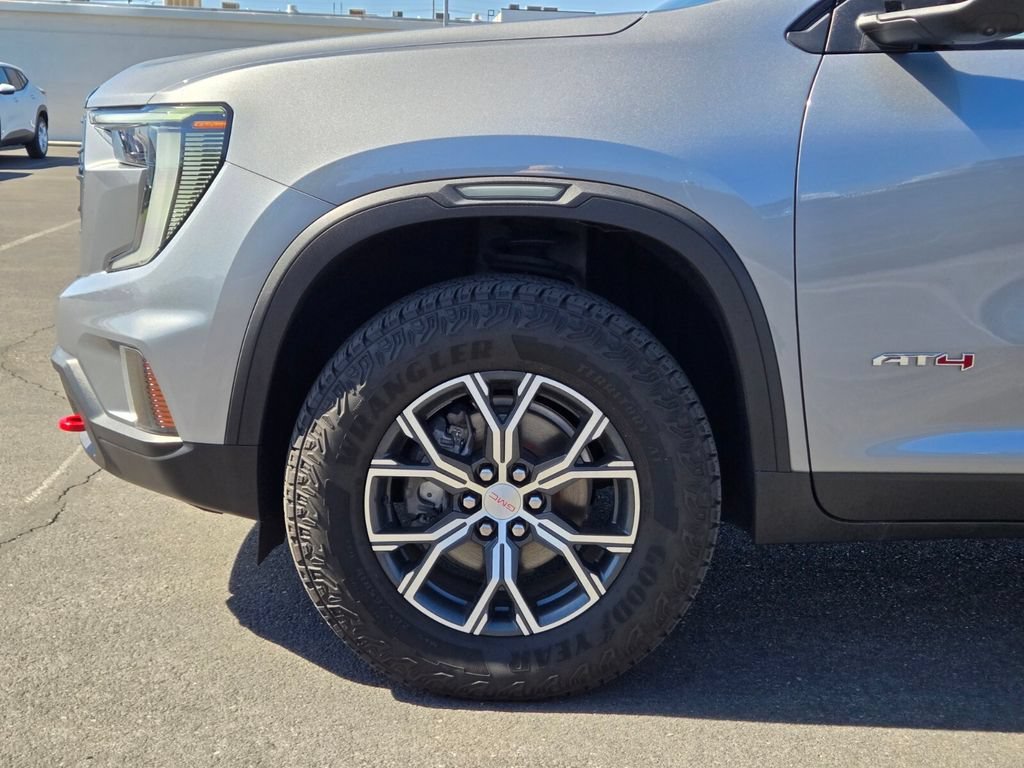 Used 2024 Sterling Metallic GMC AT4 image 9