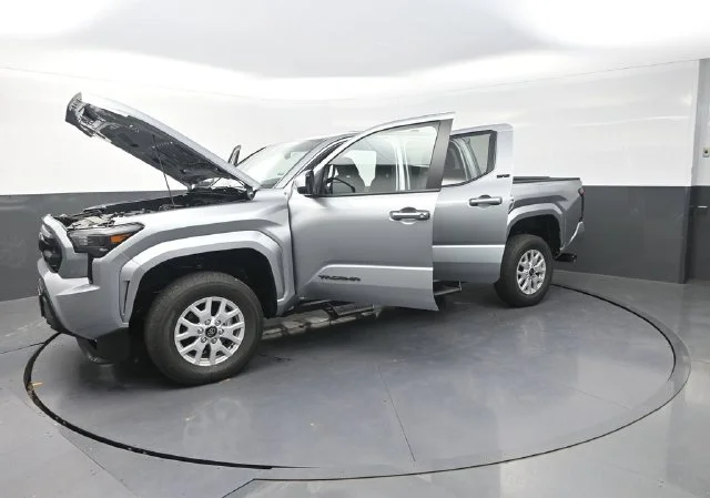 Used 2026 Silver Toyota SR5 image 42