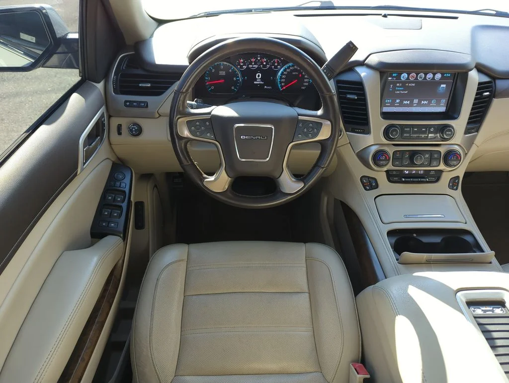 Used 2019 White GMC Denali image 13