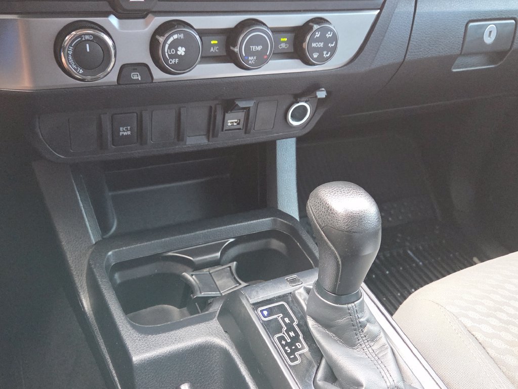 Used 2020 Black Toyota SR image 26