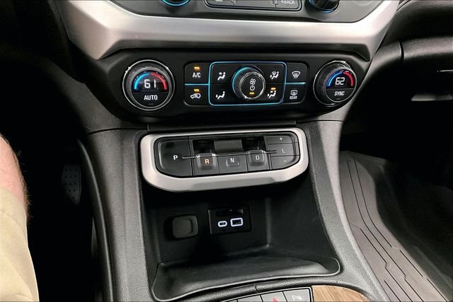Used 2023 Light Stone Metallic GMC SLE image 30