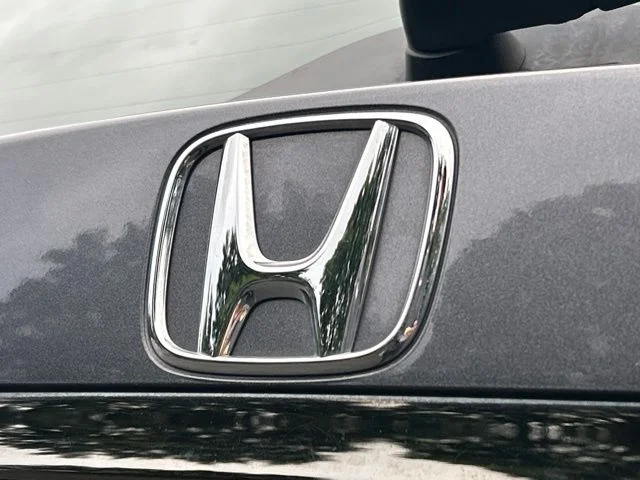 Used 2019  Honda Sport image 15