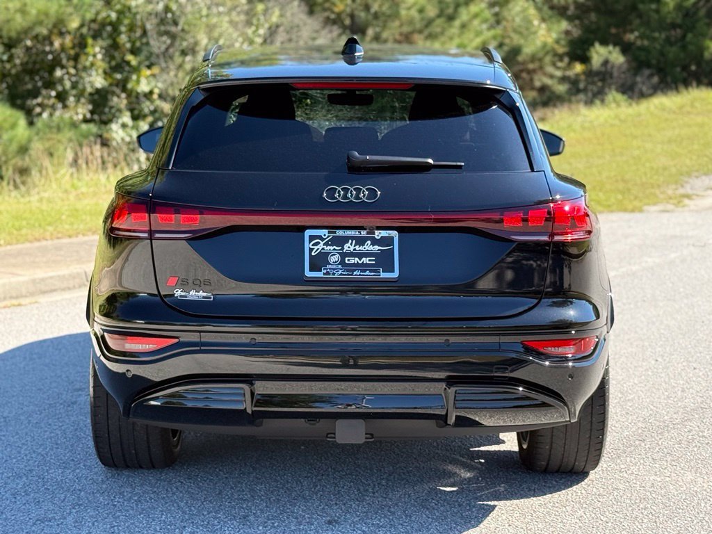 2025 Audi SQ6 e-tron Prestige - Photo 14