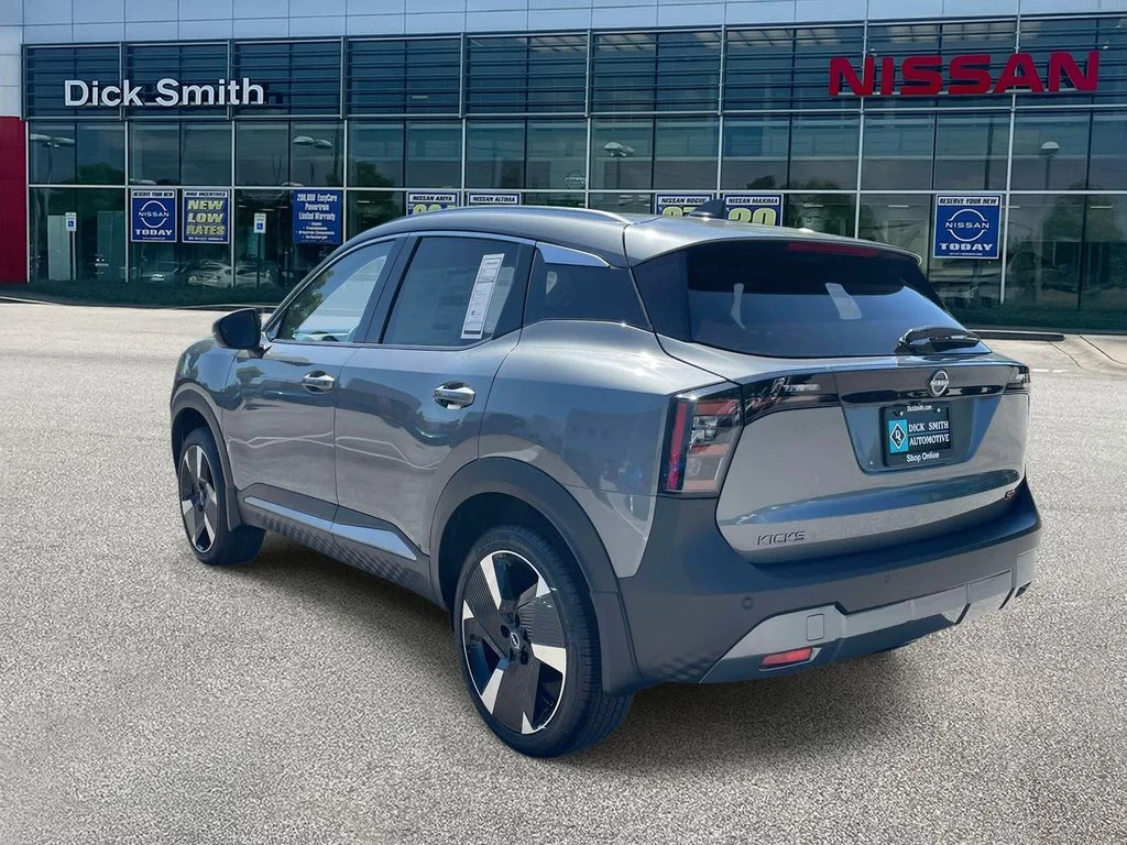 New 2026 Gray Nissan SR image 4