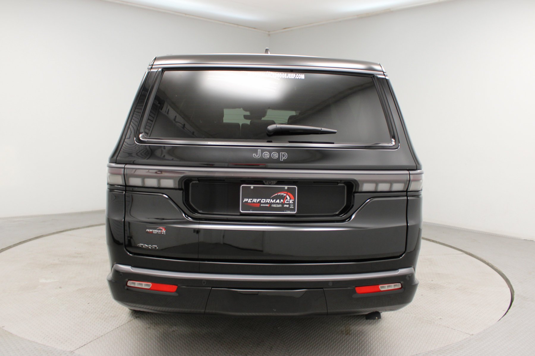 New 2026 High Gloss Black Exterior Paint Jeep Limited Altitude 4x4 image 15