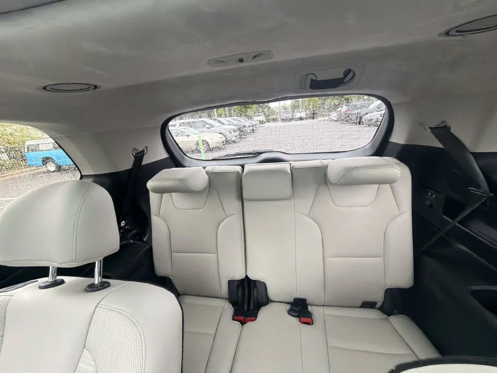 Used 2021 White Kia SX image 26