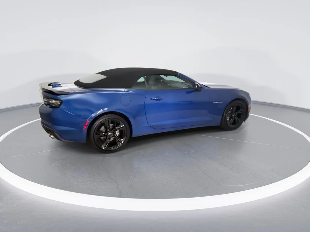 Used 2023 Blue Chevrolet 3LT image 9