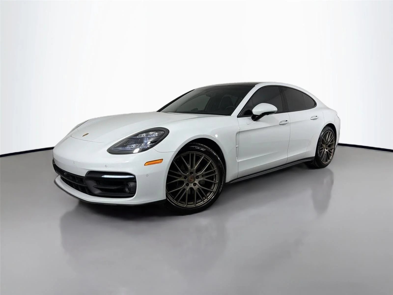 2023 Porsche Panamera