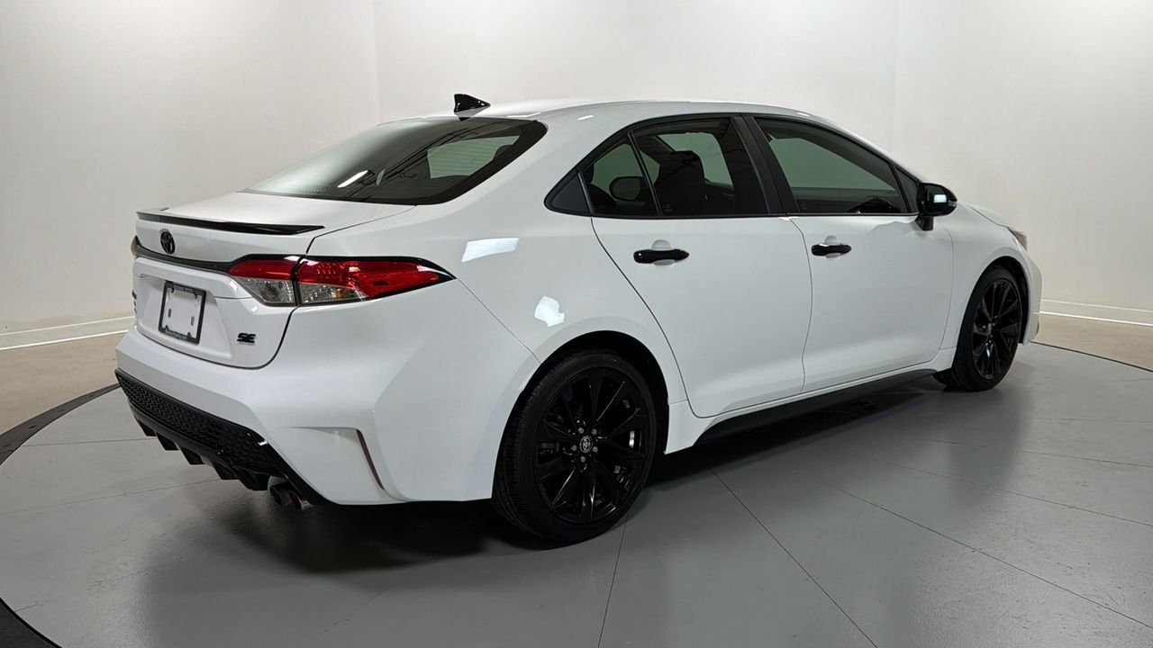 Used 2022 White Toyota SE Nightshade image 5