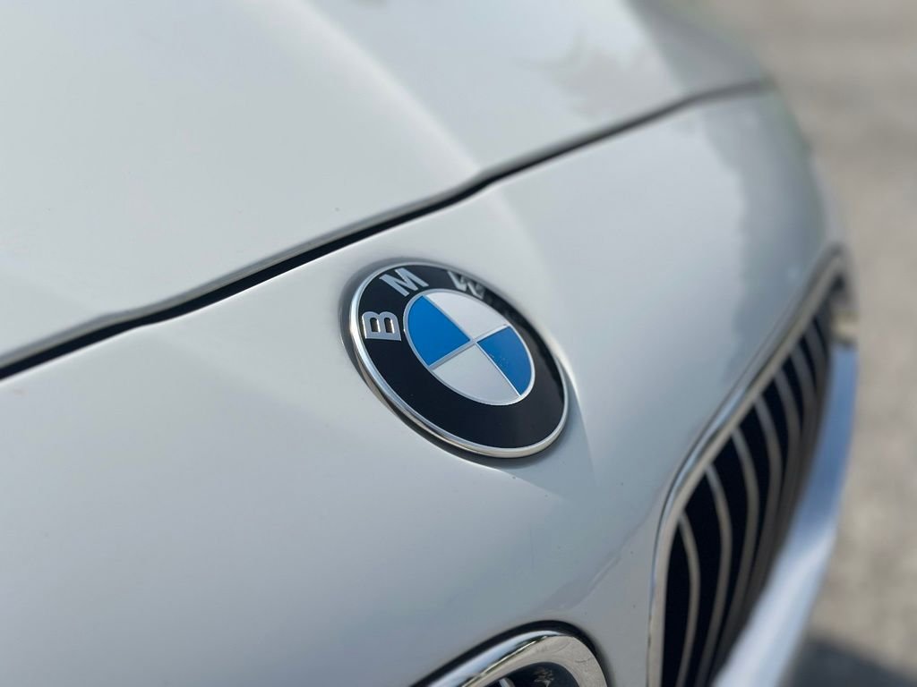 Used 2014 Alpine White BMW 535i xDrive image 10