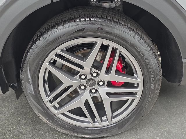 Used 2026 Gray Ford ST-Line image 30