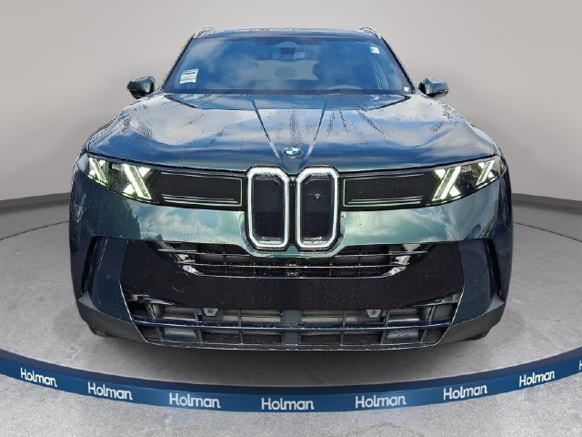 New 2027 Vancouver Green Metallic BMW  image 2