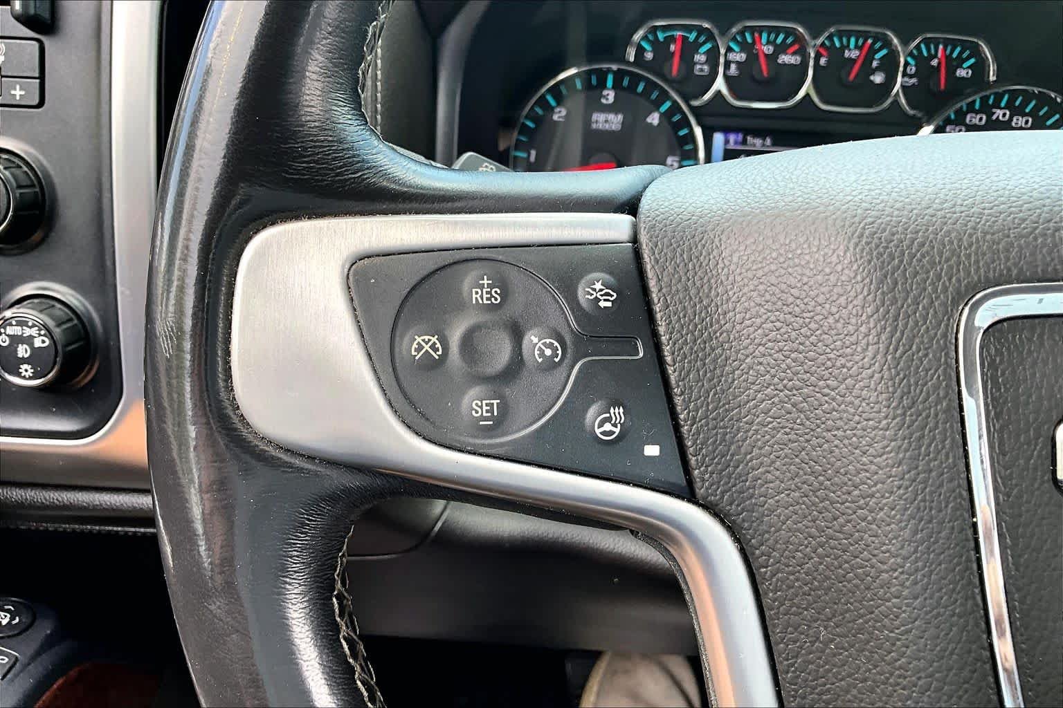 Used 2017 Quicksilver Metallic GMC SLT image 24